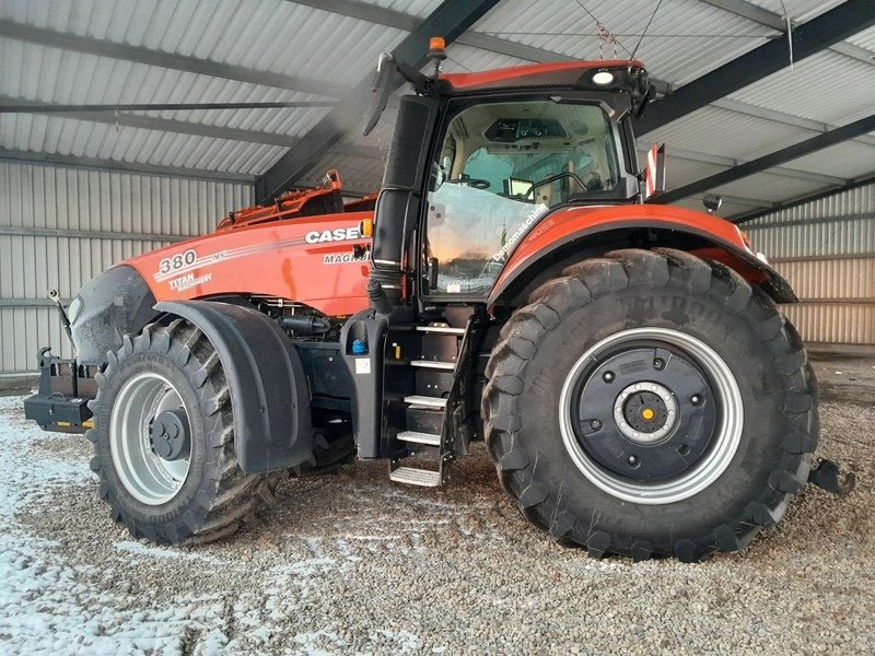 Traktor del tipo Case IH Magnum 380, Neumaschine In Bad Freienwalde (Immagine 2)
