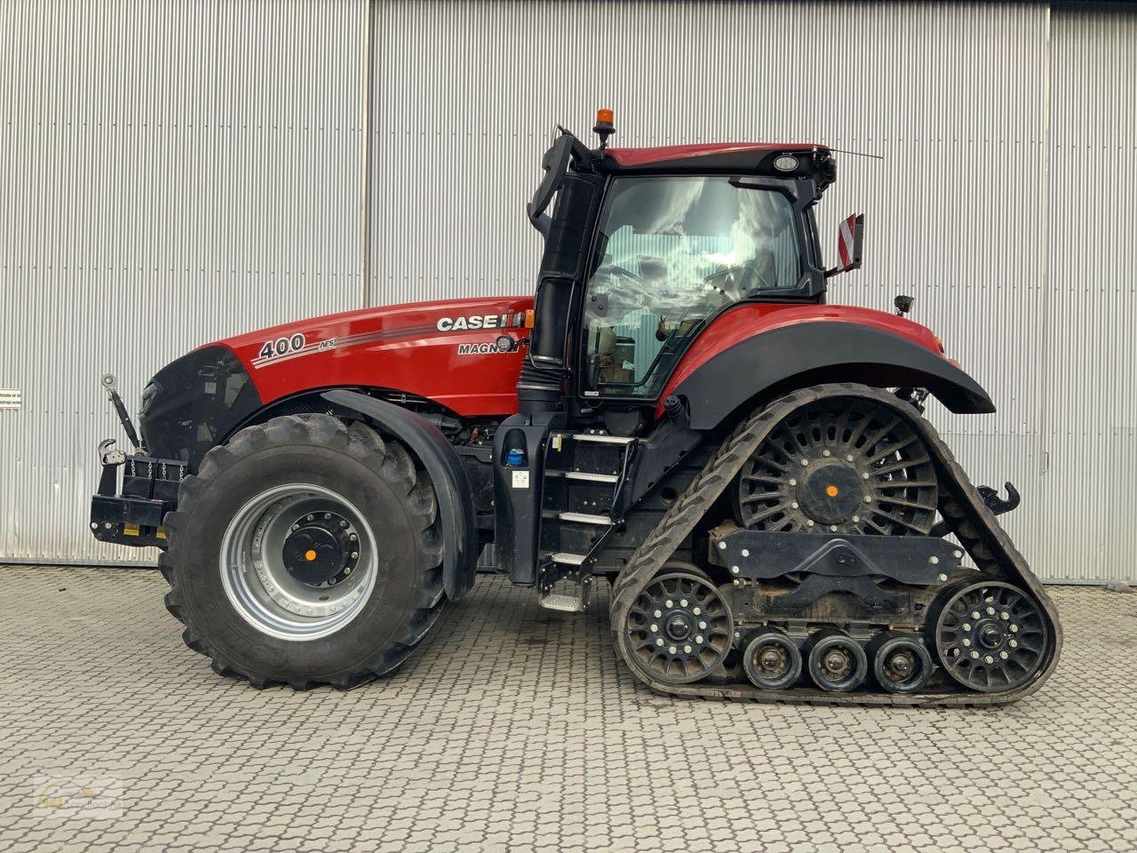 Traktor des Typs Case IH Magnum 400 Rowtrac, Neumaschine in Pfreimd (Bild 2)