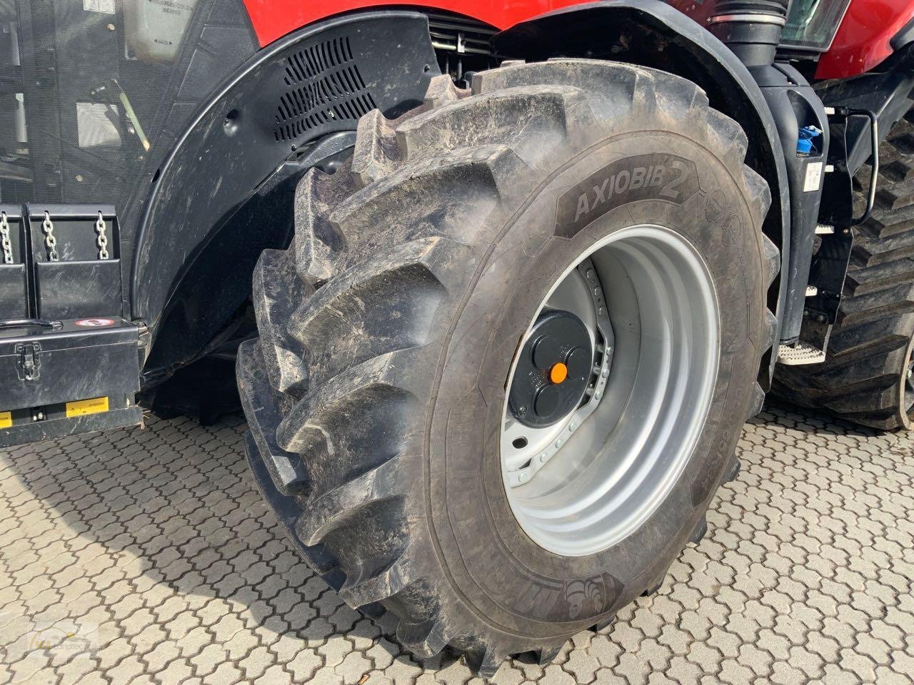 Traktor des Typs Case IH Magnum 400 Rowtrac, Neumaschine in Pfreimd (Bild 8)