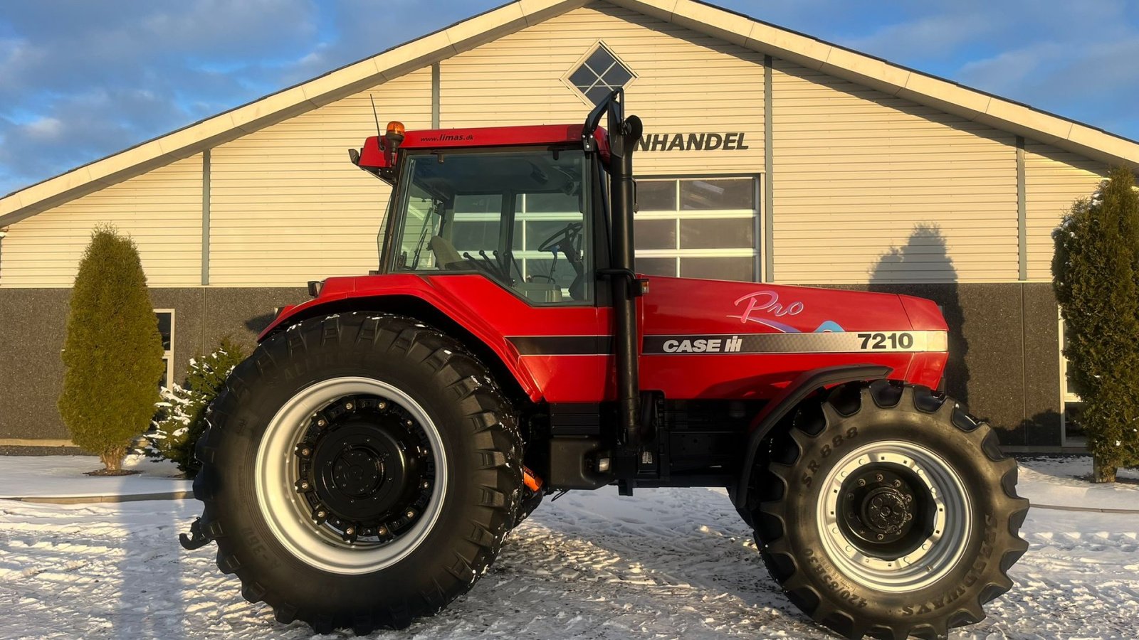 Traktor des Typs Case IH Magnum 7210 PRO PRO model, og en ejers traktor fra ny., Gebrauchtmaschine in Lintrup (Bild 2)