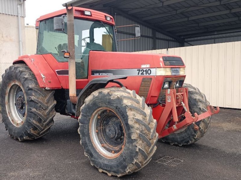 Traktor del tipo Case IH MAGNUM 7210, Gebrauchtmaschine en SAINT-HILAIRE-EN-PUISEAUX (Imagen 1)