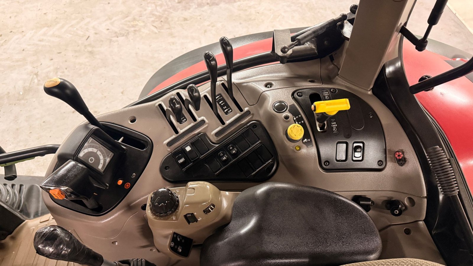 Traktor типа Case IH Maxxum 110, Gebrauchtmaschine в Ølen (Фотография 16)