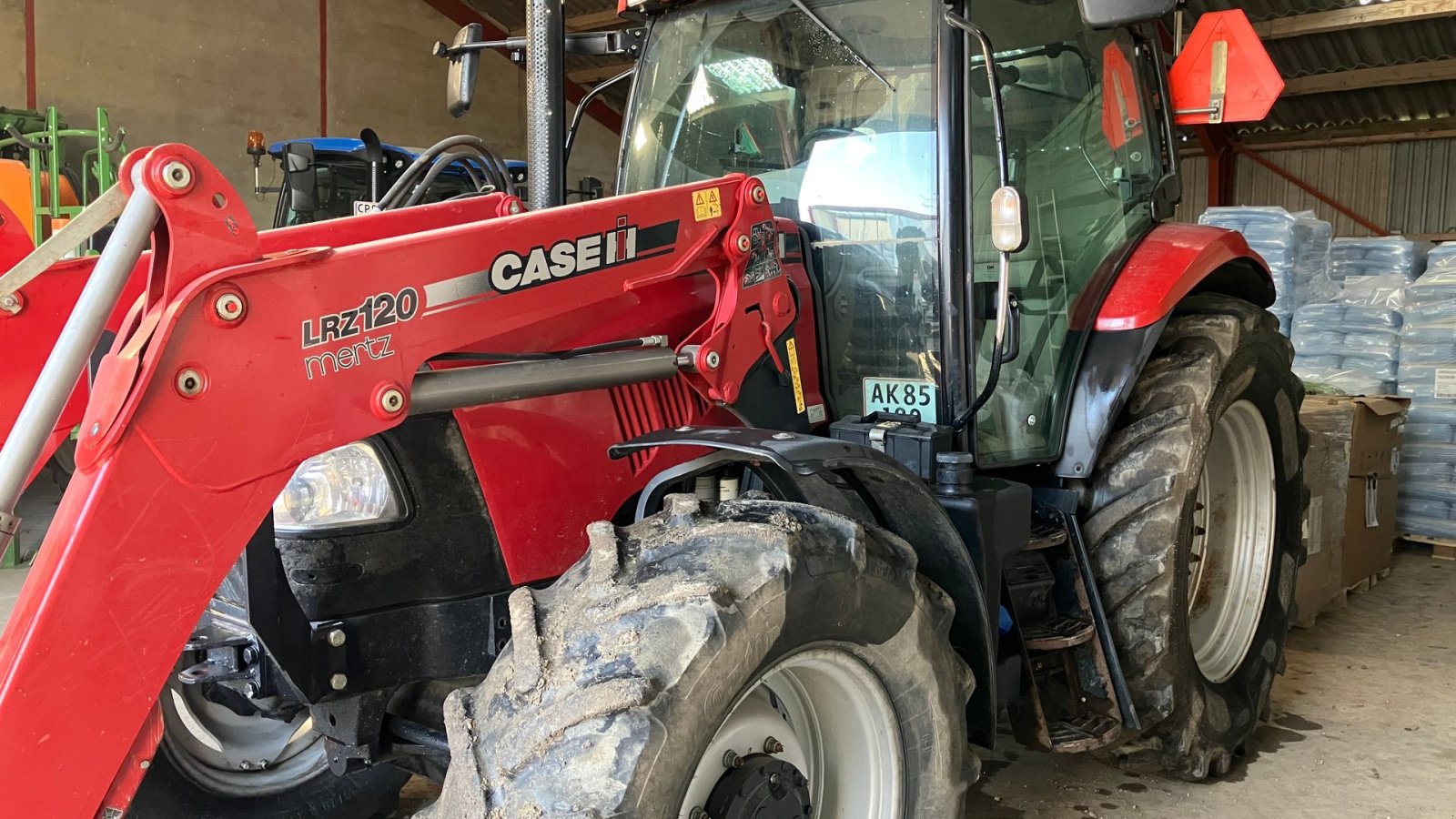 Traktor Türe ait Case IH MAXXUM 115 med Case IH LRZ120 frontlæsser, Gebrauchtmaschine içinde Grindsted (resim 2)