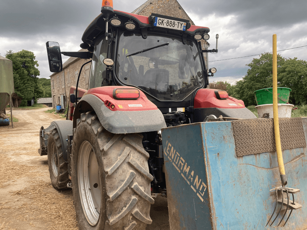 Traktor des Typs Case IH MAXXUM 115, Gebrauchtmaschine in CINTHEAUX (Bild 3)