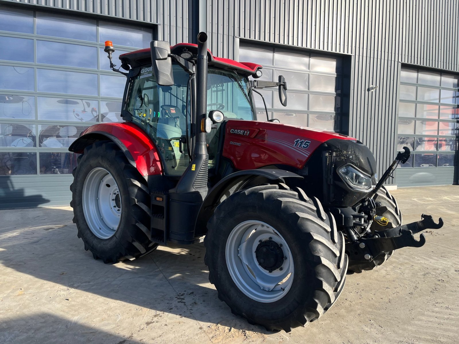 Traktor des Typs Case IH MAXXUM 115, Gebrauchtmaschine in NAINTRE (Bild 1)