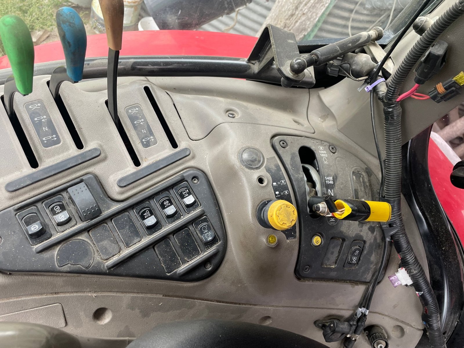 Traktor del tipo Case IH MAXXUM 115, Gebrauchtmaschine en NAINTRE (Imagen 6)