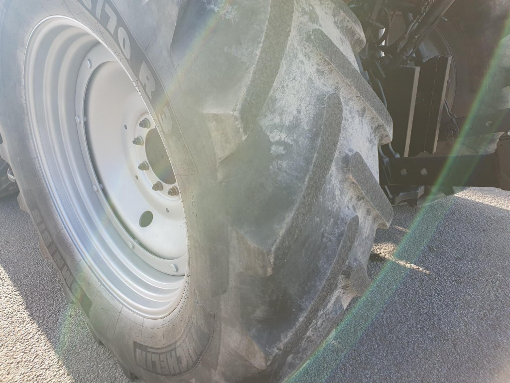 Traktor of the type Case IH Maxxum 120 cvx, Gebrauchtmaschine in SAINTENY (Picture 8)