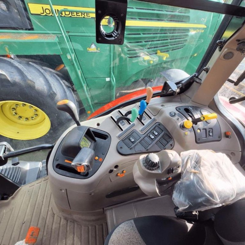 Traktor van het type Case IH Maxxum 125 AD4, Gebrauchtmaschine in azerailles (Foto 10)