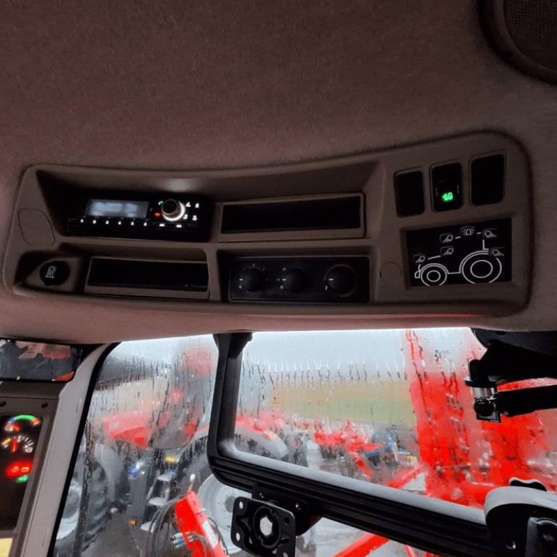 Traktor типа Case IH MAXXUM 125 AD8, Gebrauchtmaschine в azerailles (Фотография 7)