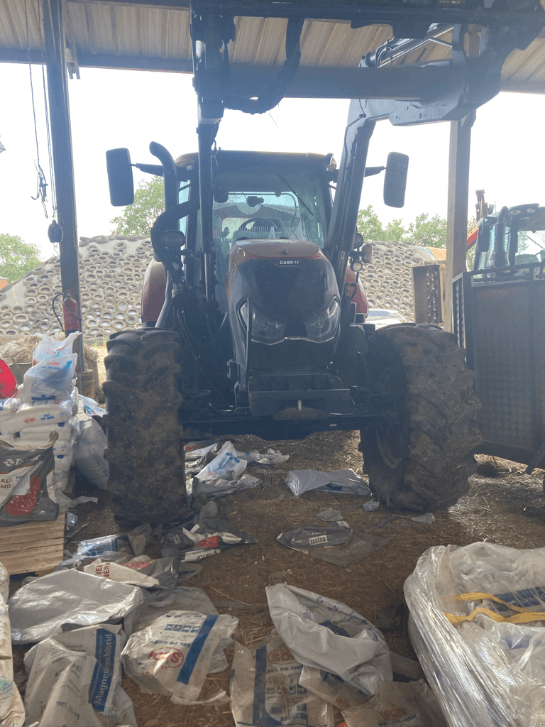 Traktor Türe ait Case IH MAXXUM 125 MULTICONTROLLE, Gebrauchtmaschine içinde ISIGNY-LE-BUAT (resim 2)