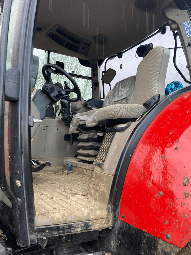 Traktor типа Case IH MAXXUM 125, Gebrauchtmaschine в CONDE SUR VIRE (Фотография 3)