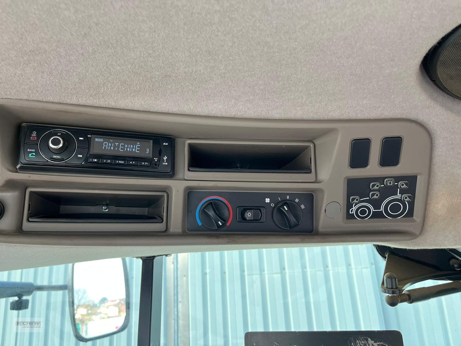 Traktor van het type Case IH Maxxum 130 CVX, Gebrauchtmaschine in Tuntenhausen (Foto 14)