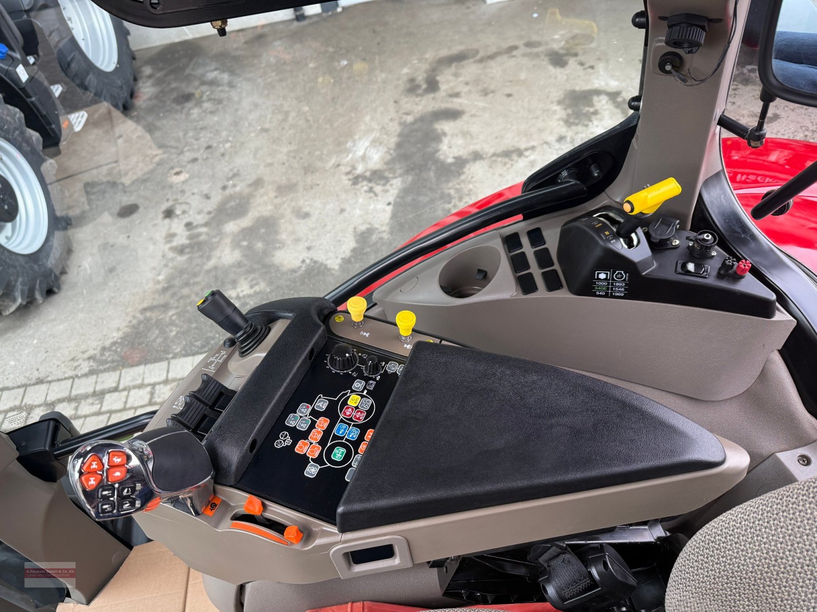 Traktor des Typs Case IH Maxxum 130 CVX, Gebrauchtmaschine in Epfendorf (Bild 11)