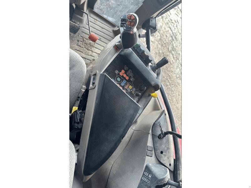 Traktor типа Case IH MAXXUM 135, Gebrauchtmaschine в Wargnies Le Grand (Фотография 4)