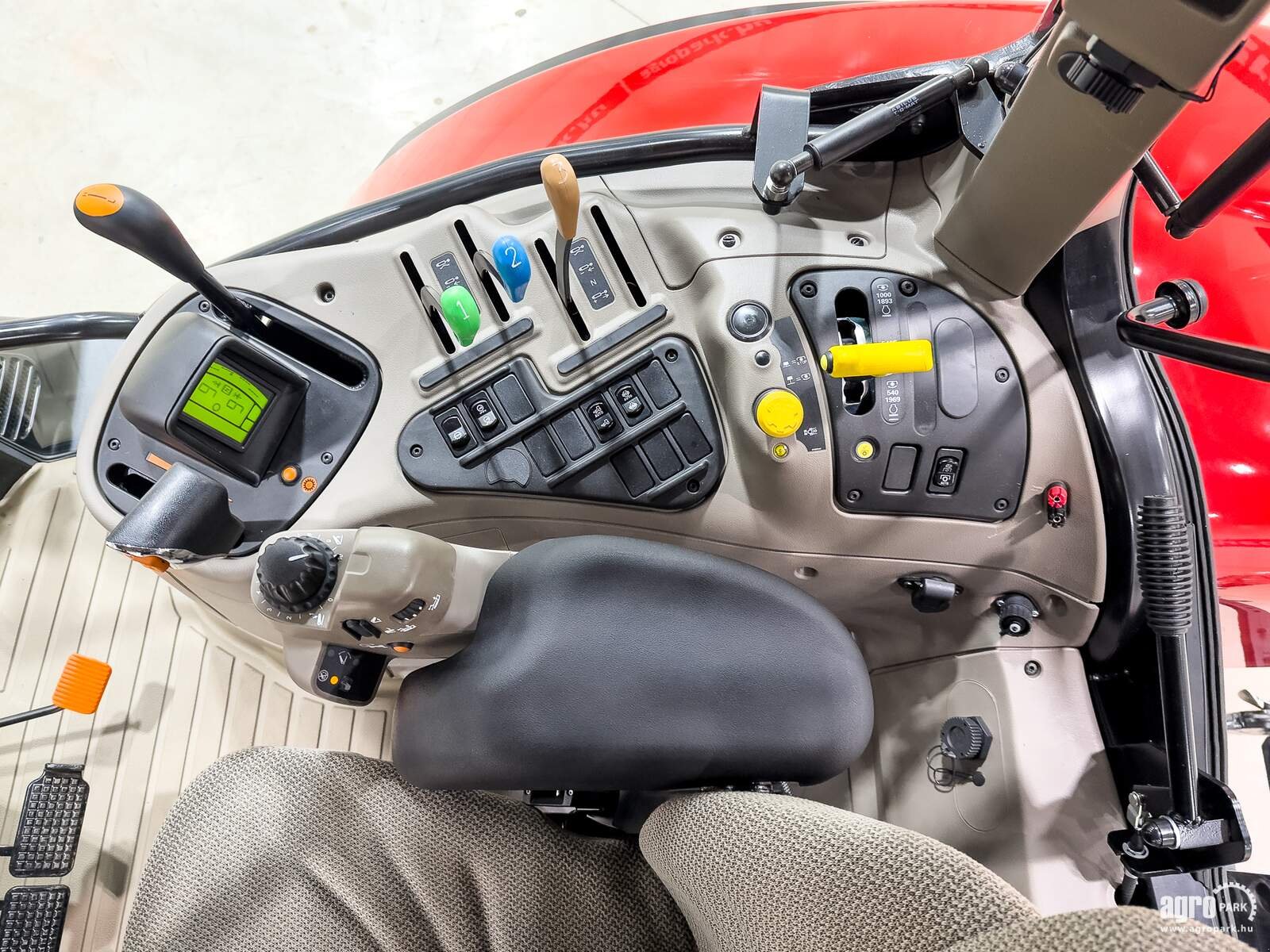 Traktor typu Case IH Maxxum 145 , Gebrauchtmaschine v Csengele (Obrázek 9)