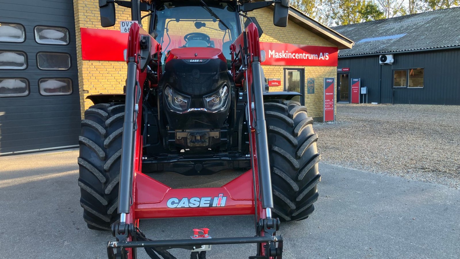 Traktor от тип Case IH Maxxum 145  Advanced model med L4522T frontlæsser, Gebrauchtmaschine в Grindsted (Снимка 2)