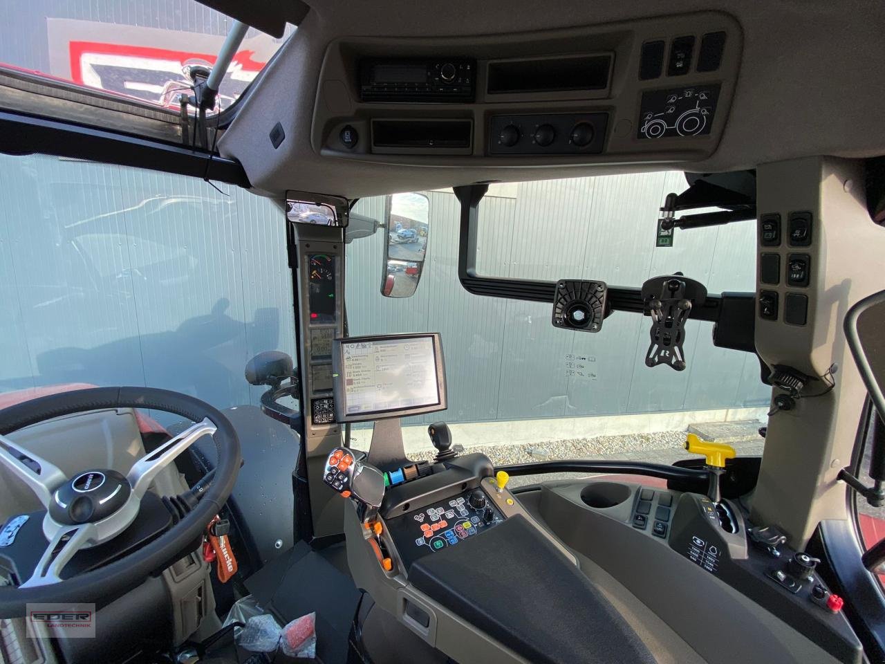 Traktor of the type Case IH Maxxum 145 CVX, Neumaschine in Tuntenhausen (Picture 10)