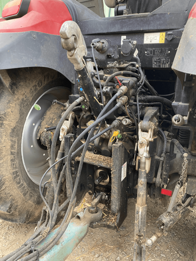 Traktor типа Case IH MAXXUM 145 MULTICONTROLLE, Gebrauchtmaschine в ISIGNY-LE-BUAT (Фотография 5)