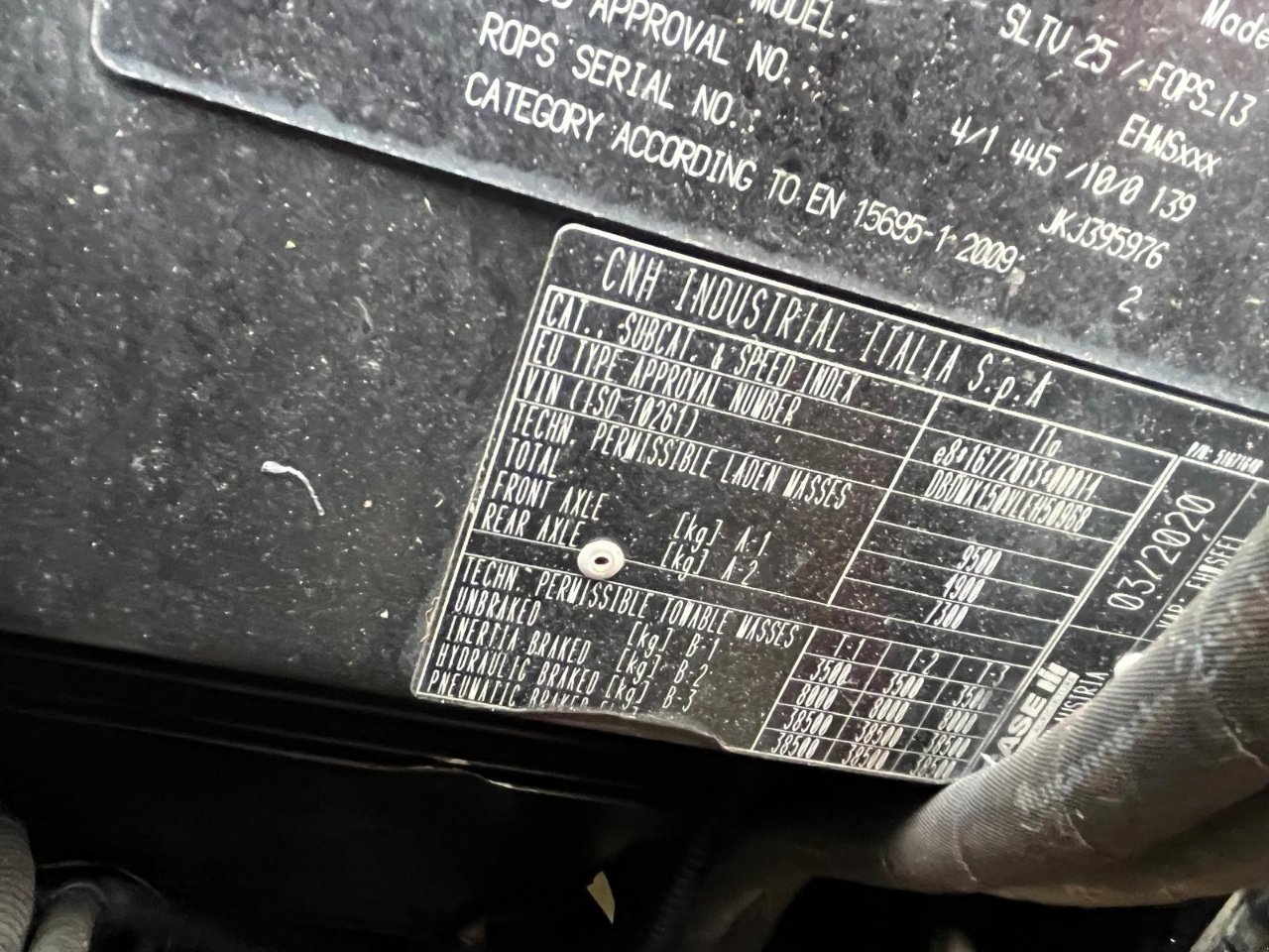 Traktor of the type Case IH MAXXUM 150 CVX, Gebrauchtmaschine in Roches-sur-Marne (Picture 10)