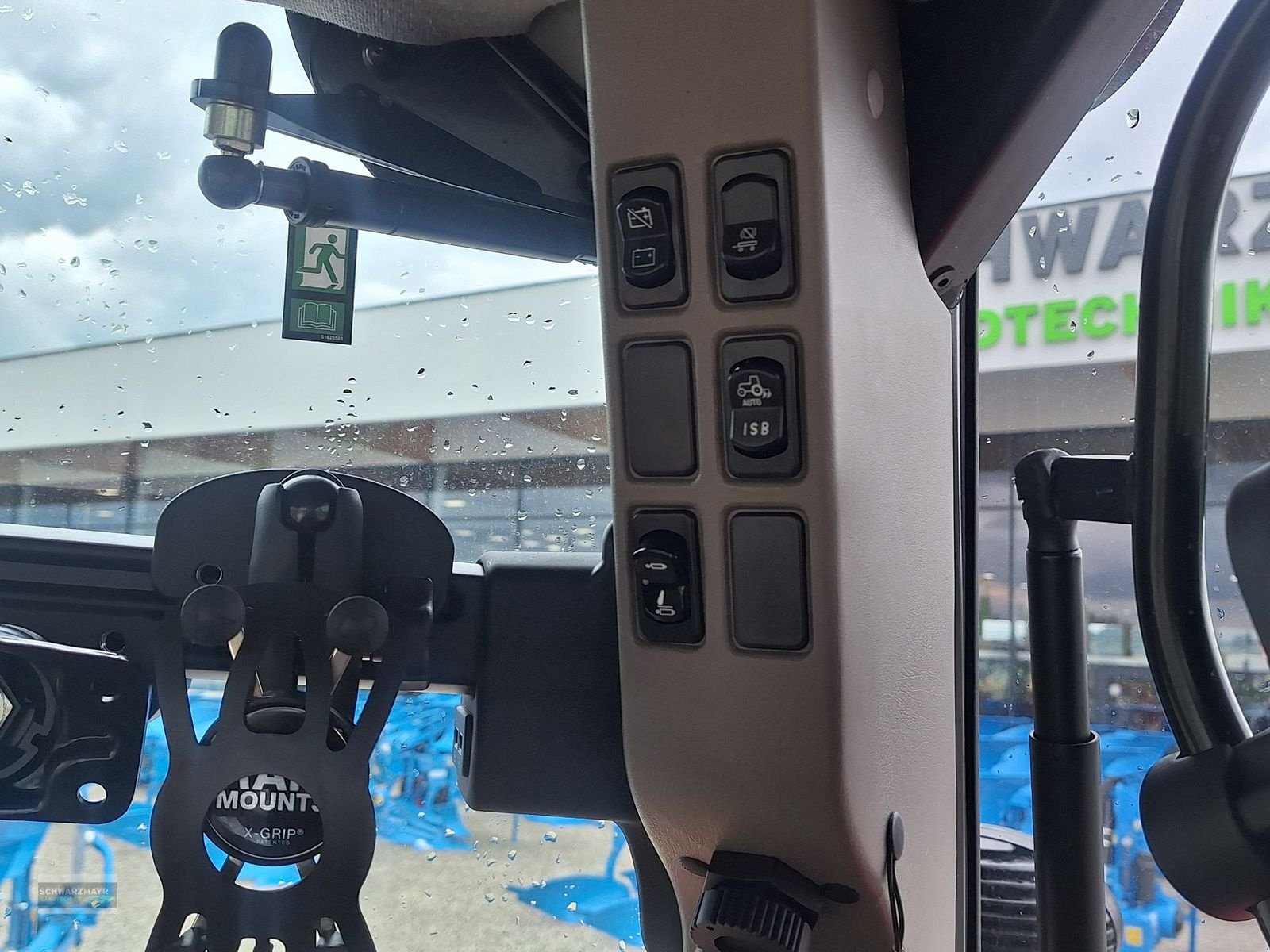 Traktor of the type Case IH Maxxum 150 CVXDrive, Vorführmaschine in Gampern (Picture 23)