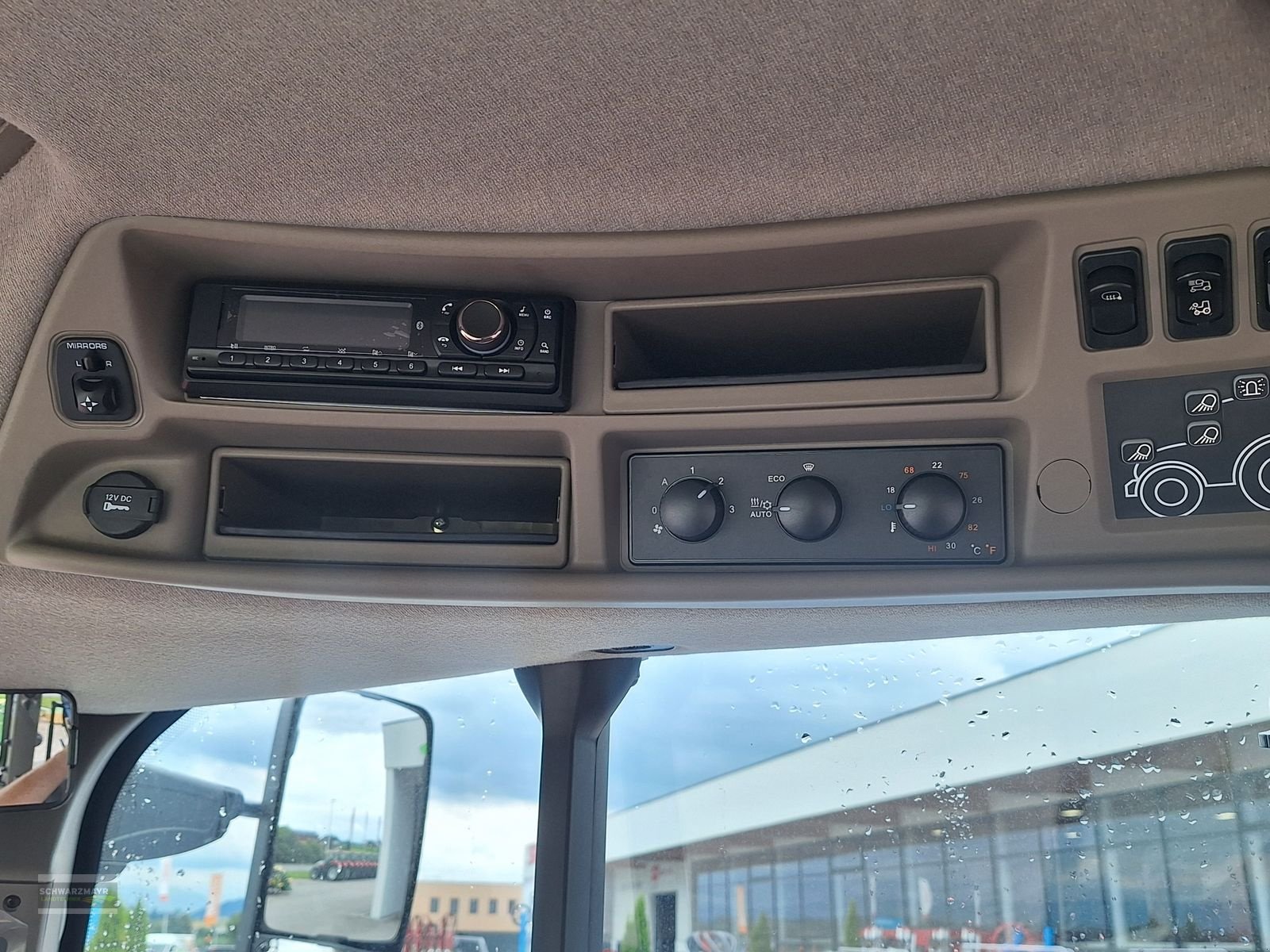 Traktor of the type Case IH Maxxum 150 CVXDrive, Vorführmaschine in Gampern (Picture 24)