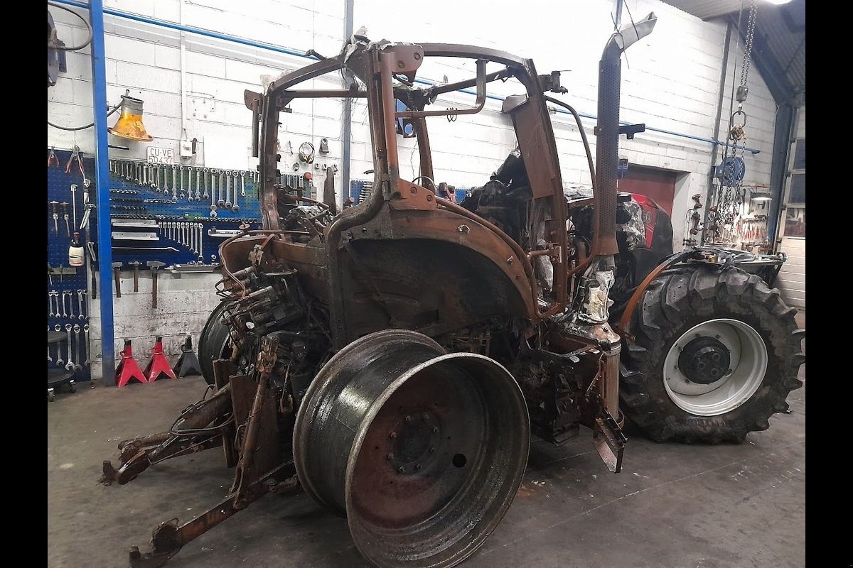 Traktor Türe ait Case IH Maxxum 150, Gebrauchtmaschine içinde Viborg (resim 3)