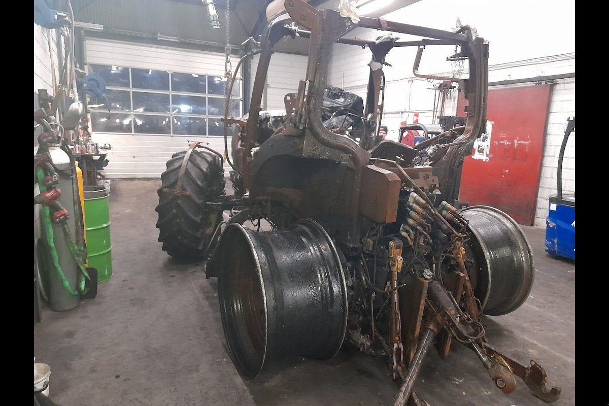 Traktor Türe ait Case IH Maxxum 150, Gebrauchtmaschine içinde Viborg (resim 4)