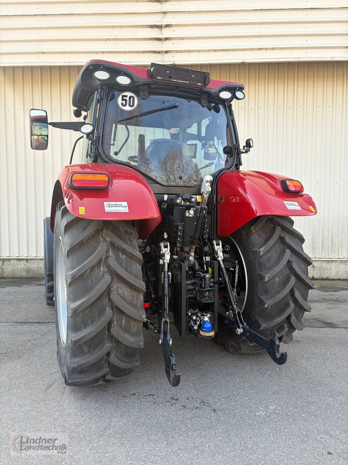 Traktor of the type Case IH Maxxum 150, Neumaschine in Floss (Picture 10)