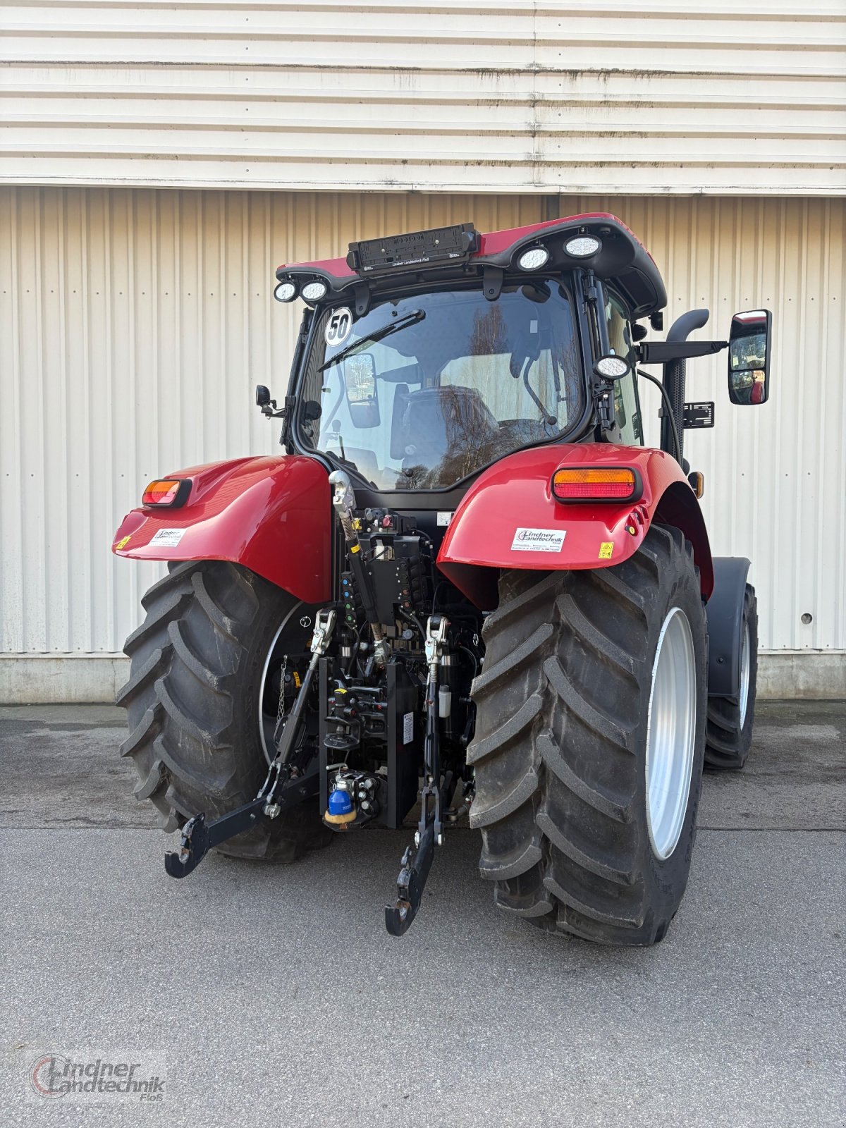 Traktor of the type Case IH Maxxum 150, Neumaschine in Floss (Picture 11)