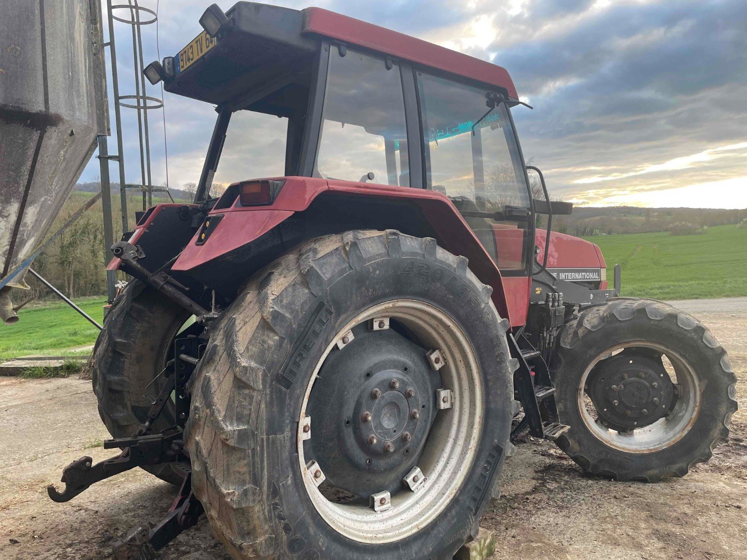 Traktor van het type Case IH Maxxum 5120, Gebrauchtmaschine in ORLEIX (Foto 8)
