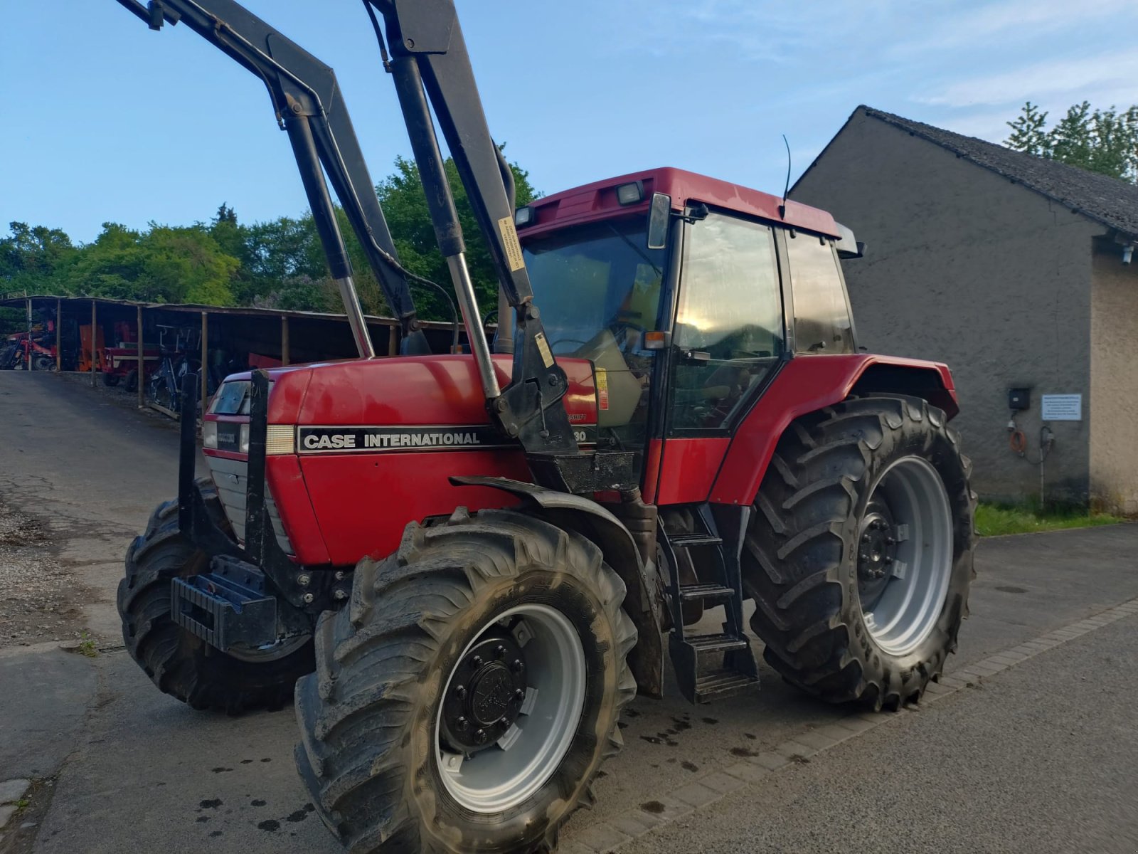 Traktor типа Case IH Maxxum 5130 mit Frontlader, Gebrauchtmaschine в Creglingen (Фотография 1)