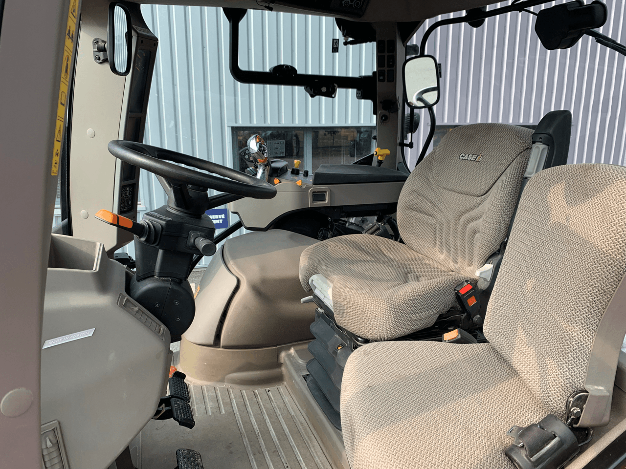 Traktor του τύπου Case IH MAXXUM CVX 125, Gebrauchtmaschine σε ISIGNY-LE-BUAT (Φωτογραφία 11)