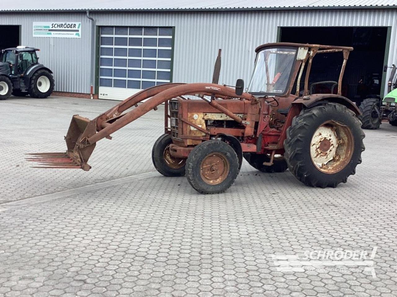 Traktor typu Case IH MCCORMICK 724 - DEFEKT -, Gebrauchtmaschine v Wildeshausen (Obrázek 8)