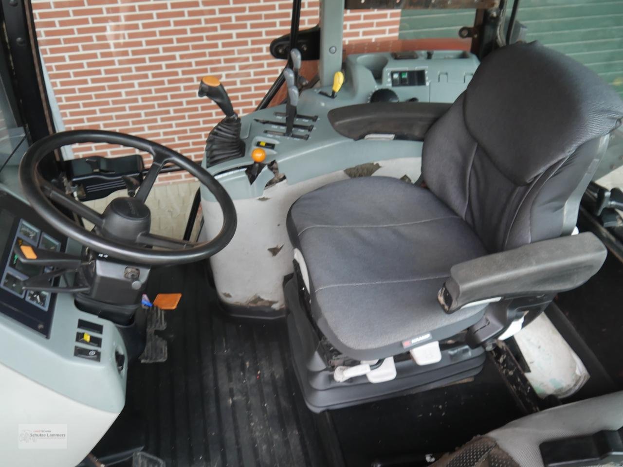 Traktor of the type Case IH MX 120, Gebrauchtmaschine in Borken (Picture 11)