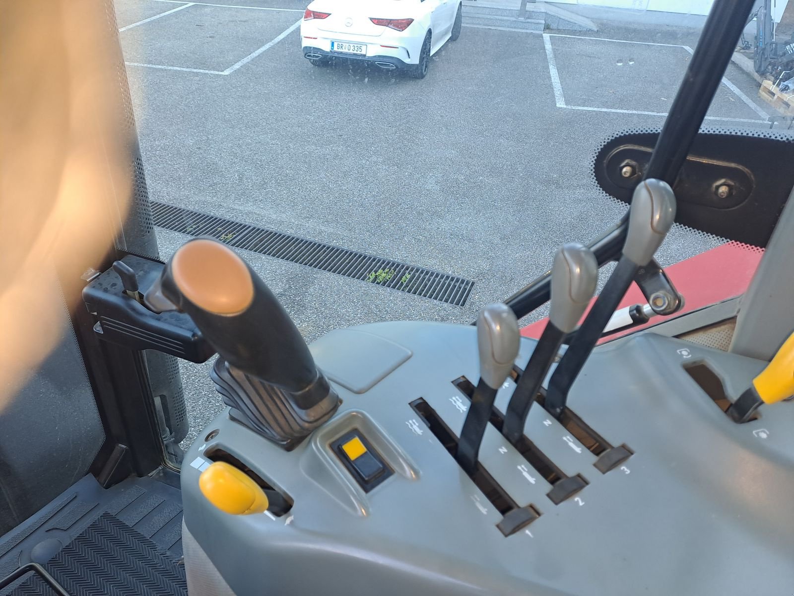 Traktor des Typs Case IH MX 135, Gebrauchtmaschine in Burgkirchen (Bild 16)