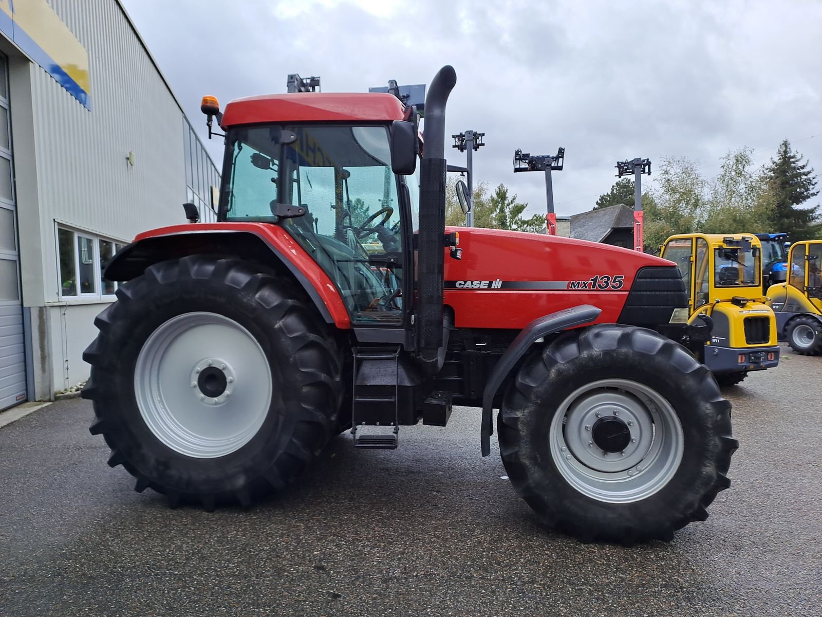 Traktor des Typs Case IH MX 135, Gebrauchtmaschine in Burgkirchen (Bild 5)