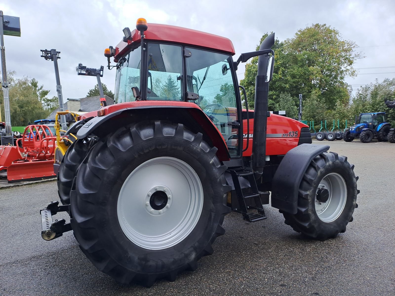 Traktor des Typs Case IH MX 135, Gebrauchtmaschine in Burgkirchen (Bild 7)