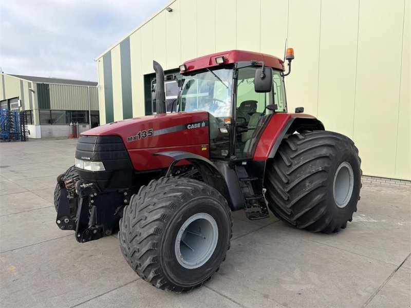 Traktor типа Case IH MX 135, Gebrauchtmaschine в Bant
