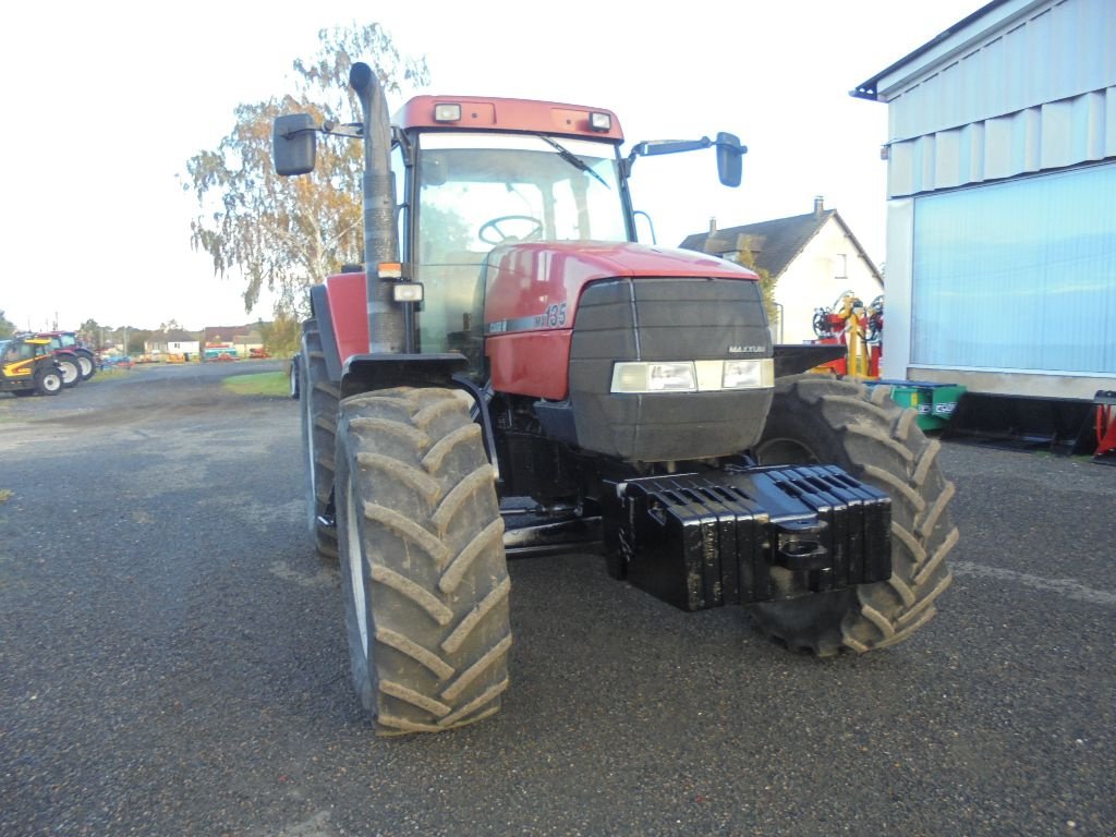 Traktor des Typs Case IH MX 135, Gebrauchtmaschine in AUTHON (Bild 2)