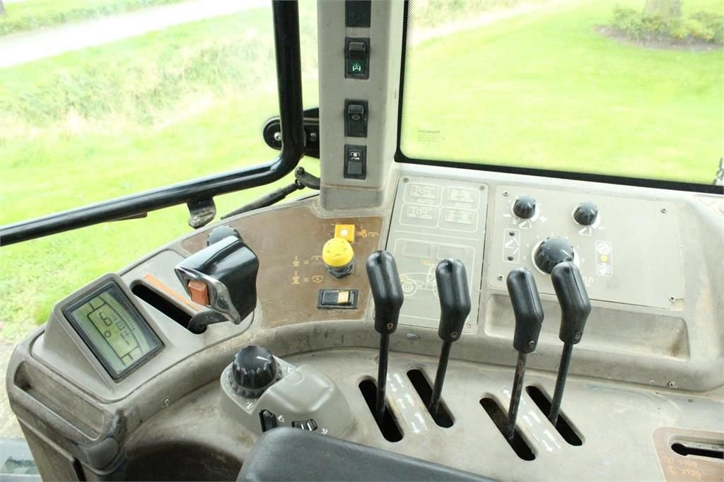 Traktor от тип Case IH MXM130, Gebrauchtmaschine в Bant (Снимка 10)