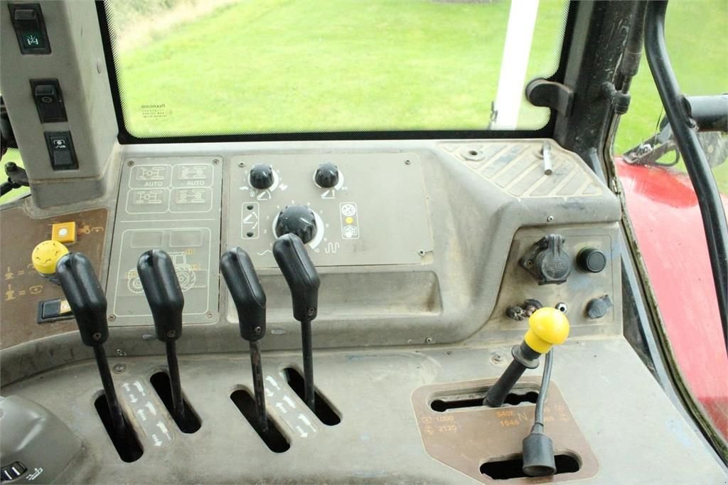 Traktor от тип Case IH MXM130, Gebrauchtmaschine в Bant (Снимка 11)