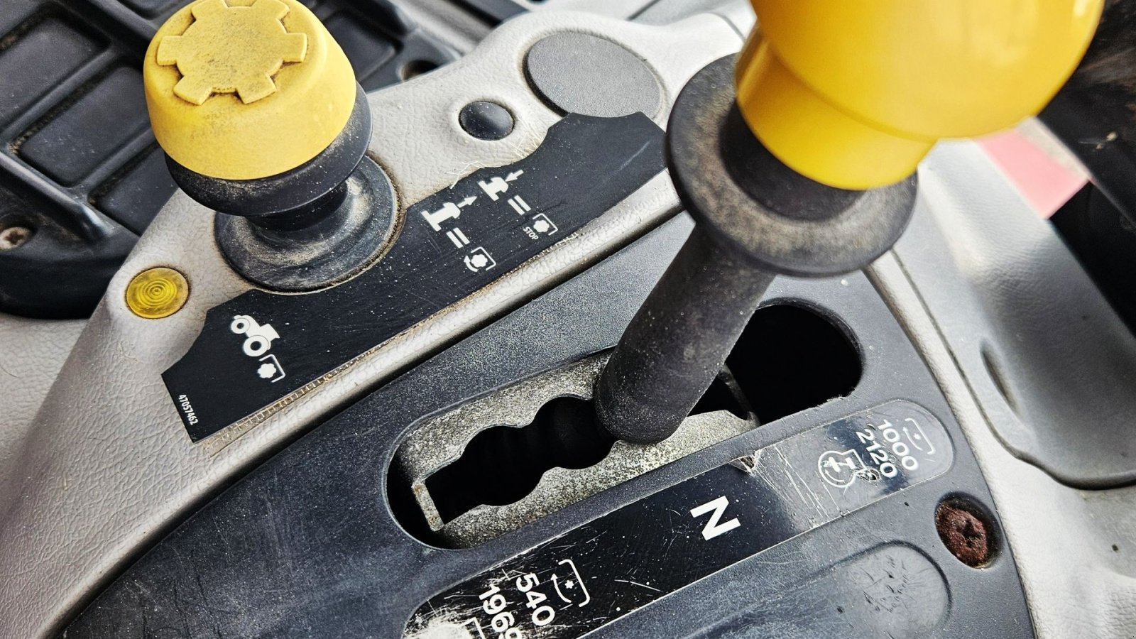 Traktor des Typs Case IH MXU 115 / 7400 timer / frontlæsser med 2 redskaber, Gebrauchtmaschine in Arden (Bild 19)