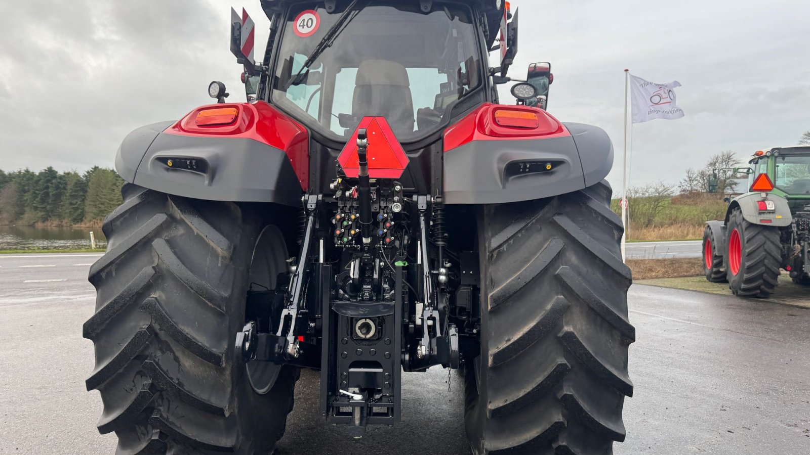 Traktor of the type Case IH OPTUM 300 CVX AFS CONNECT KUN 1200 TIMER OG MED DET NYE MODEL FØREHUS!, Gebrauchtmaschine in Nørager (Picture 14)