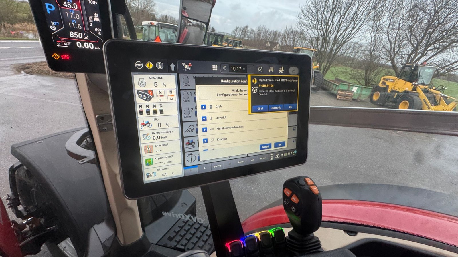 Traktor of the type Case IH OPTUM 300 CVX AFS CONNECT KUN 1200 TIMER OG MED DET NYE MODEL FØREHUS!, Gebrauchtmaschine in Nørager (Picture 19)