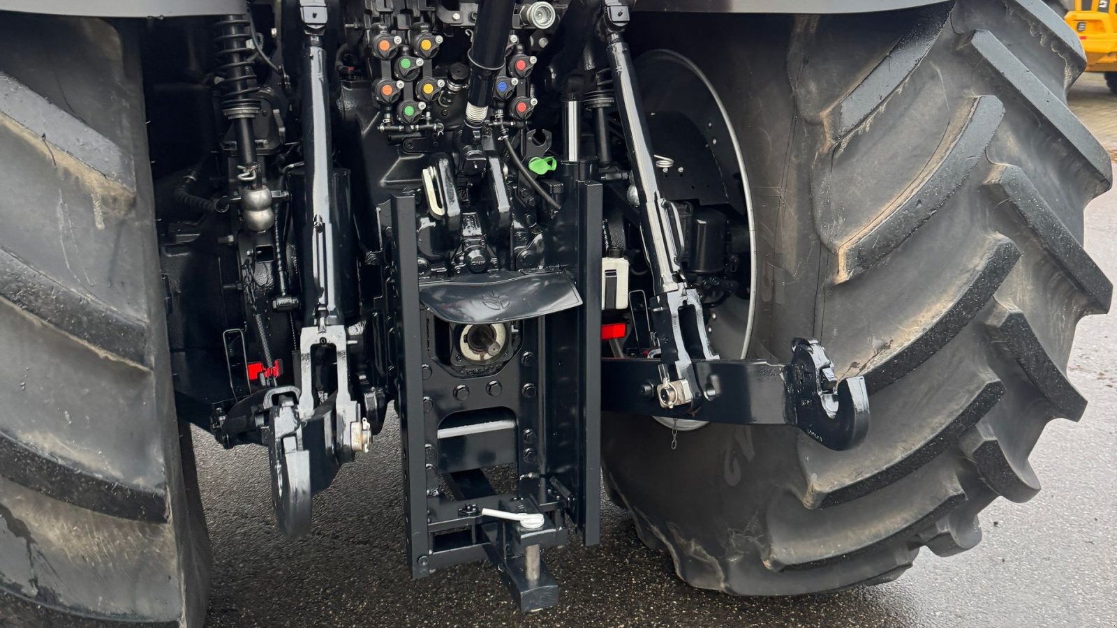 Traktor of the type Case IH OPTUM 300 CVX AFS CONNECT KUN 1200 TIMER OG MED DET NYE MODEL FØREHUS!, Gebrauchtmaschine in Nørager (Picture 15)