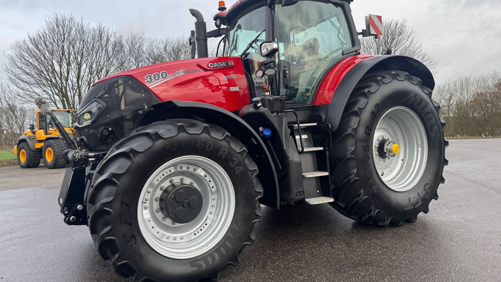 Traktor of the type Case IH OPTUM 300 CVX AFS CONNECT KUN 1200 TIMER OG MED DET NYE MODEL FØREHUS!, Gebrauchtmaschine in Nørager (Picture 2)