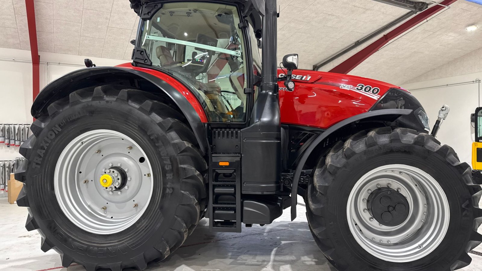 Traktor van het type Case IH OPTUM 300 CVX AFS CONNECT KUN 1500 TIMER! MED DET NYE MODEL FØREHUS!, Gebrauchtmaschine in Nørager (Foto 10)