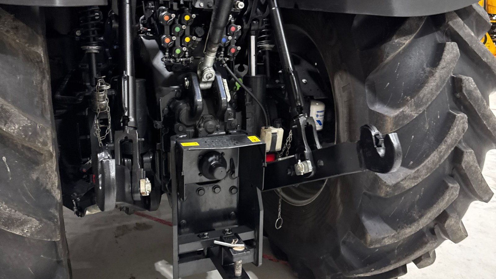 Traktor van het type Case IH OPTUM 300 CVX AFS CONNECT KUN 1500 TIMER! MED DET NYE MODEL FØREHUS!, Gebrauchtmaschine in Nørager (Foto 15)