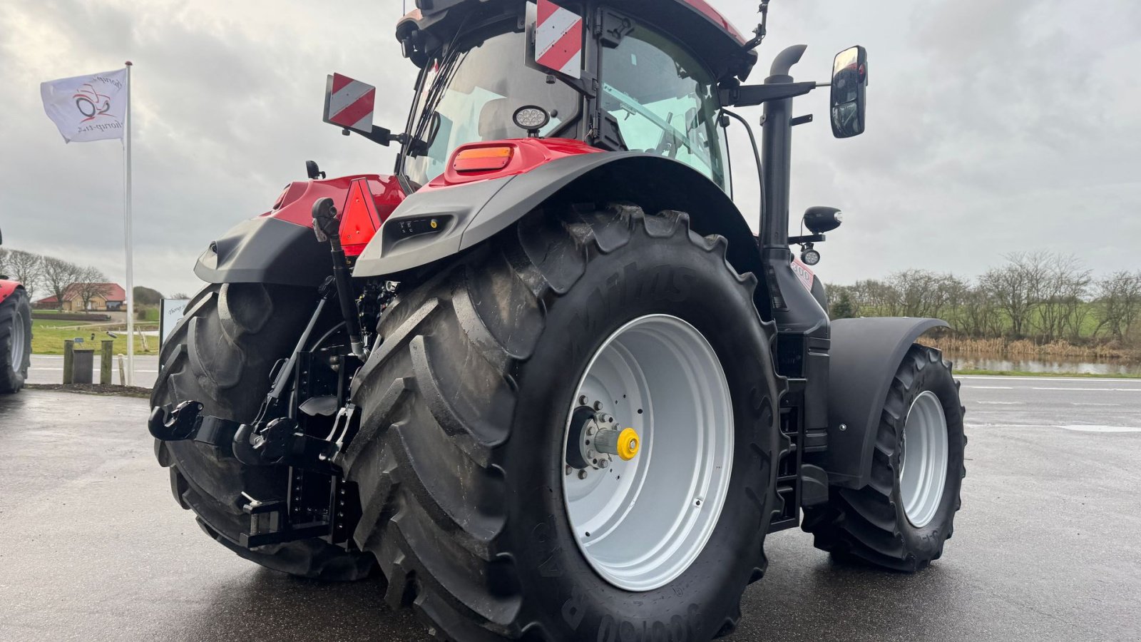 Traktor van het type Case IH OPTUM 300 CVX AFS CONNECT KUN 2600 TIMER OG MED DET NYE MODEL FØREHUS!, Gebrauchtmaschine in Nørager (Foto 14)