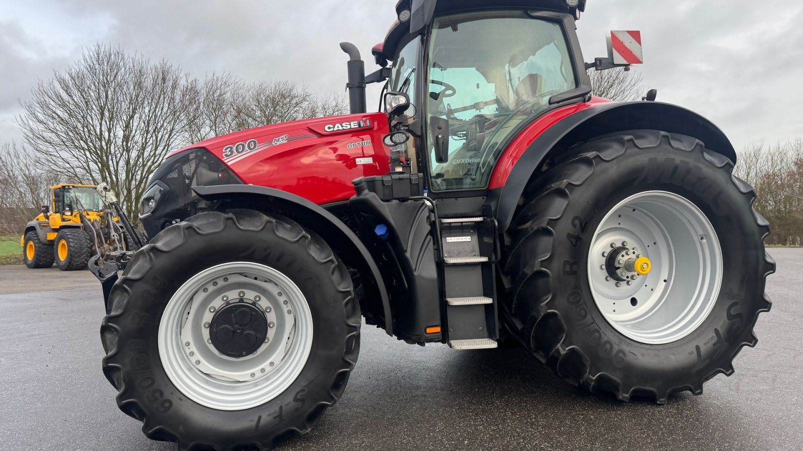 Traktor van het type Case IH OPTUM 300 CVX AFS CONNECT KUN 2600 TIMER OG MED DET NYE MODEL FØREHUS!, Gebrauchtmaschine in Nørager (Foto 3)